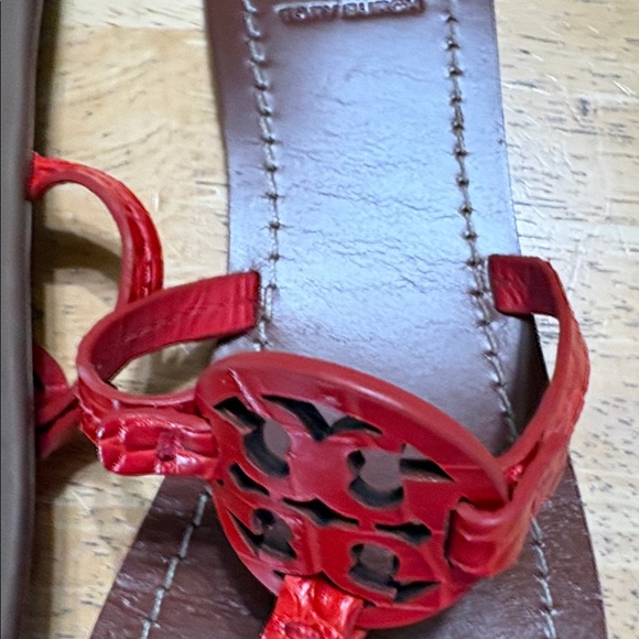 Tory Burch Mini Miller Red Leather thong Sandals - Picture 6 of 8